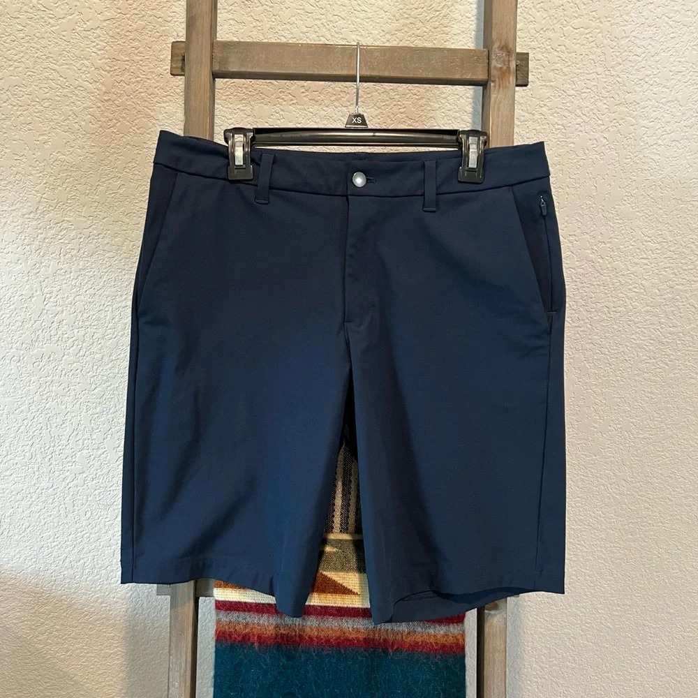Lululemon men’s commission golf short relaxed size 32 waist